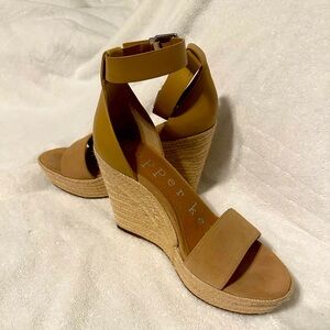 Copper Key tan wedge Shoe